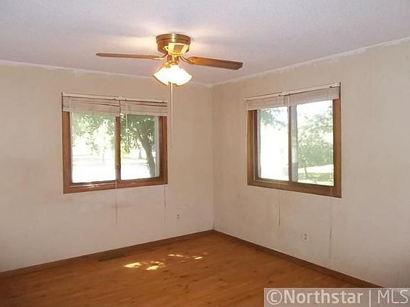 3rd image of 23249 Yucca St NW
