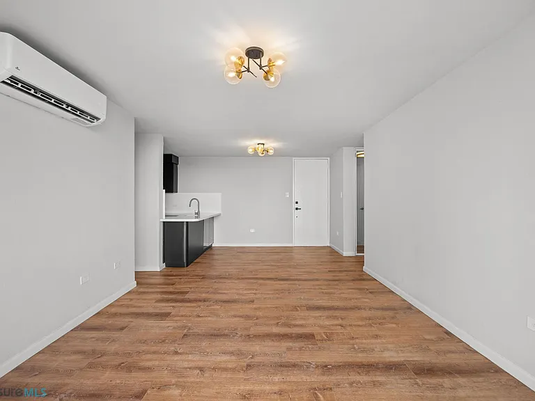 355 Calle Galileo #11L — Photo 17