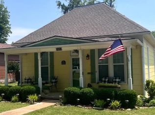 819 S Macomb Ave, El Reno, OK 73036