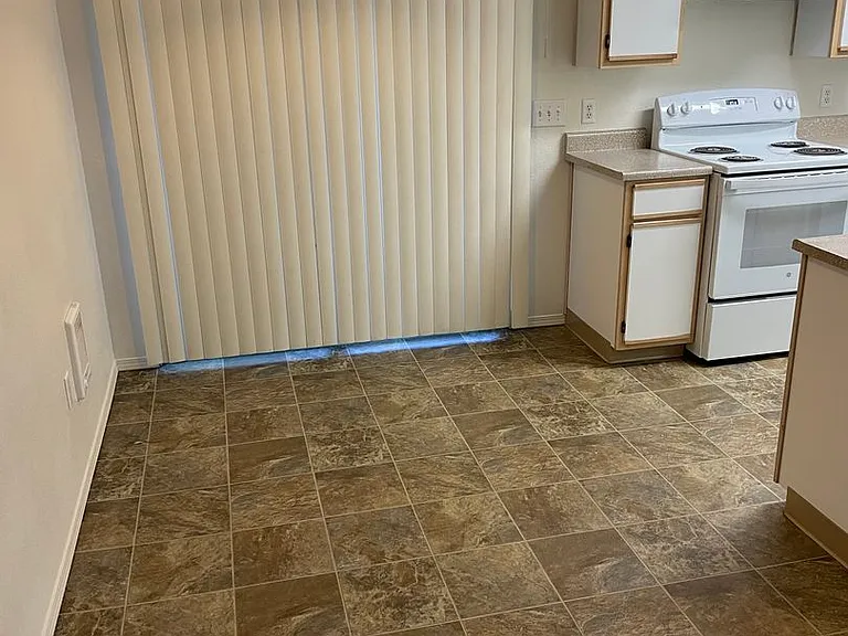 Bonita Court — Photo 8