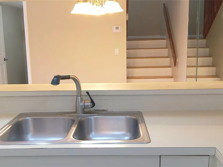 3841 Victoria Dr #14D — Photo 9