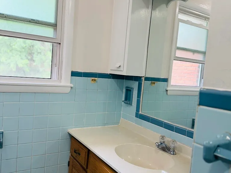 19 Pleasantview Ave #PENTHOUSE — Photo 6
