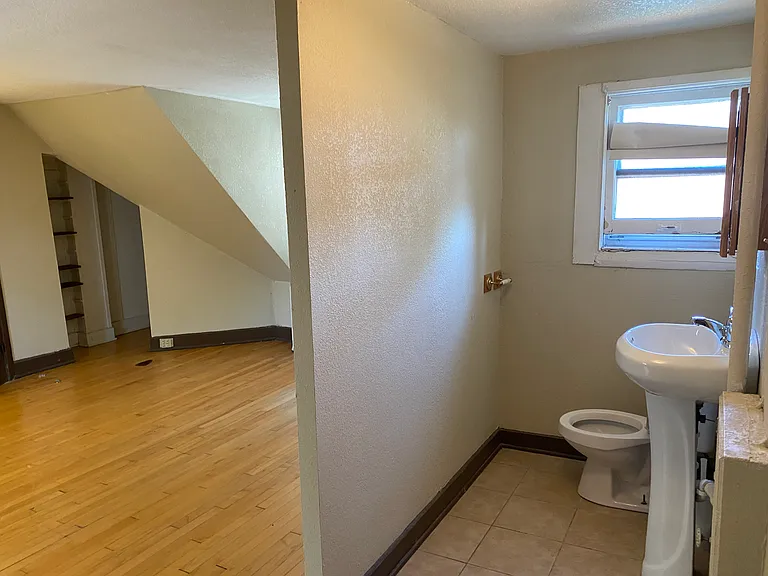 2958 N Prospect Ave — Photo 20
