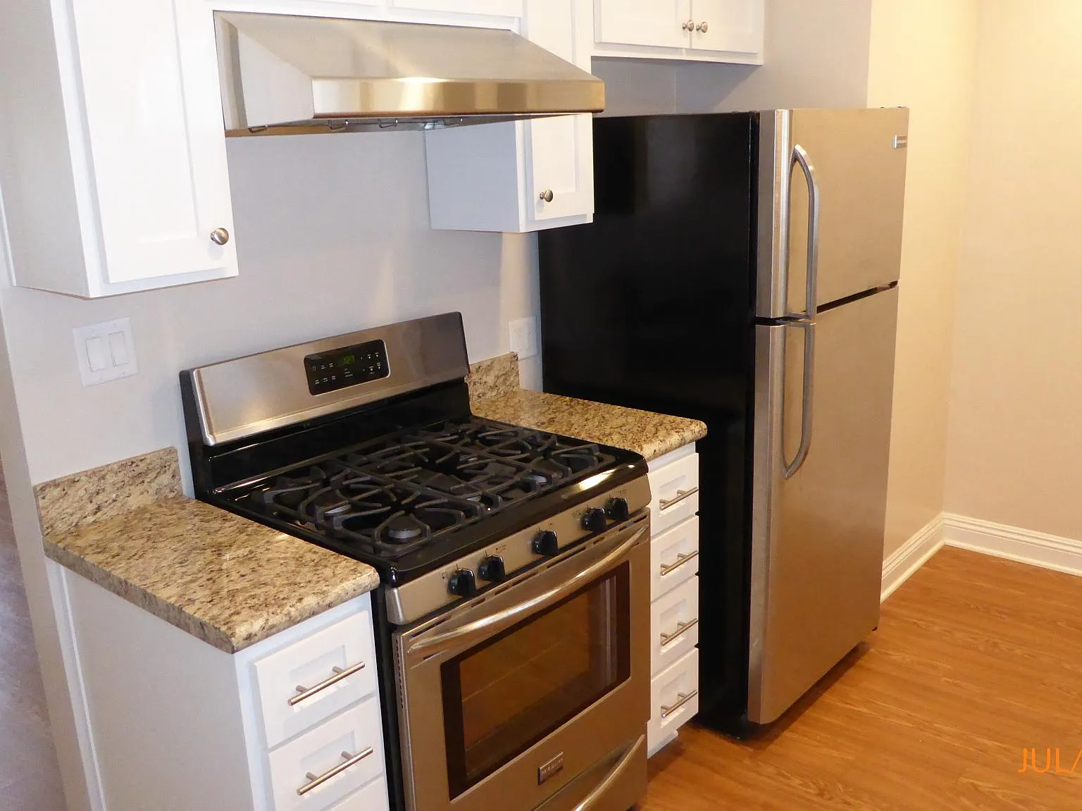 1 bed, 750 sqft, $1,725 — Photo 3