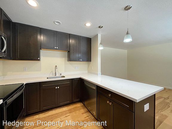 2nd image of 2402-2480 Colina Ct #Col2430