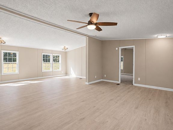 3rd image of 160 Lisa Cheryl Ln