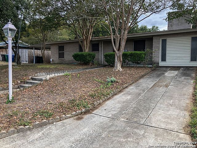 1st image of 3814 Southport Dr