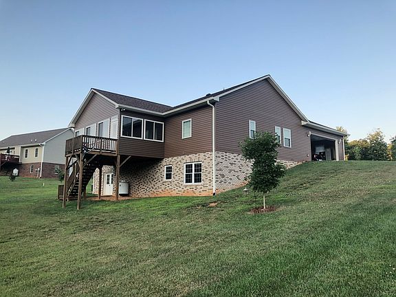 5th image of 196 Jackson Dr