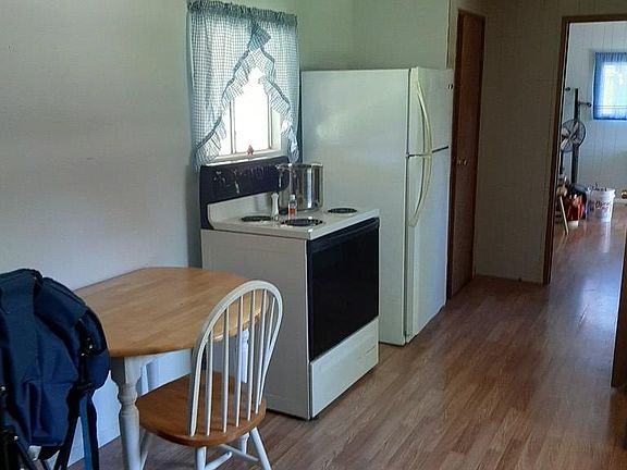 2nd image of 348 Camp St