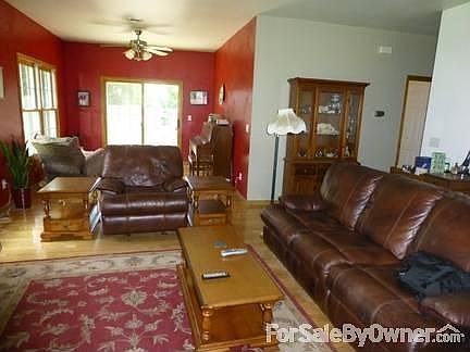 2nd image of 880 N Norwest Dr