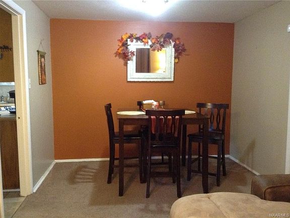4th image of 209 Cherry Dr