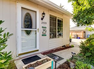 2533 Carbona St, Eugene, OR 97404