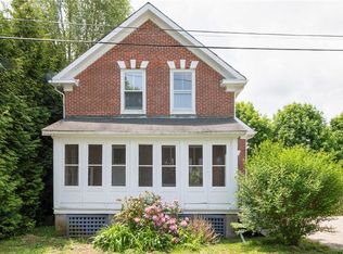 10 Lowe Ave, Warwick, RI 02889