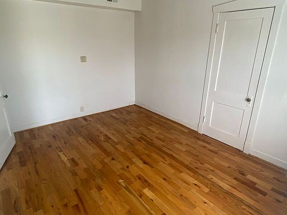3rd image of 3442 W Fullerton Ave #2