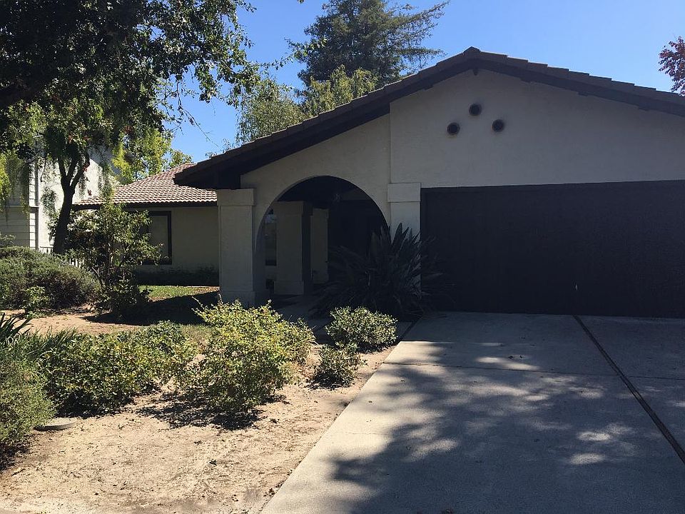 2nd image of 3926 Five Mile Dr
