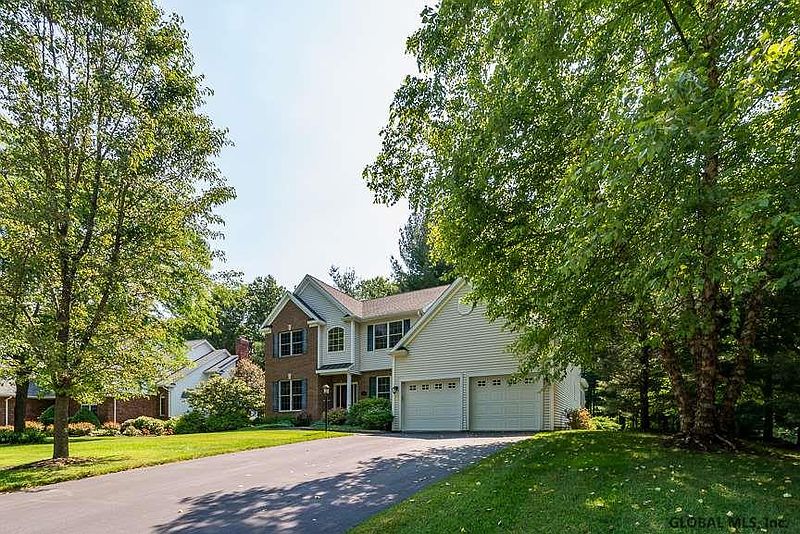 3rd image of 3085 NEW WILLIAMSBURG Drive