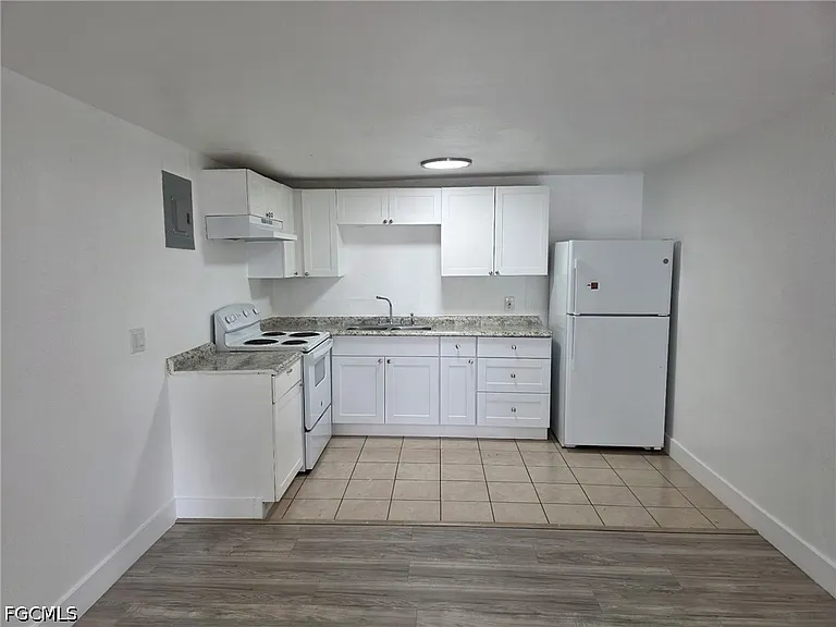 420 Fairfax Dr #1 — Photo 5