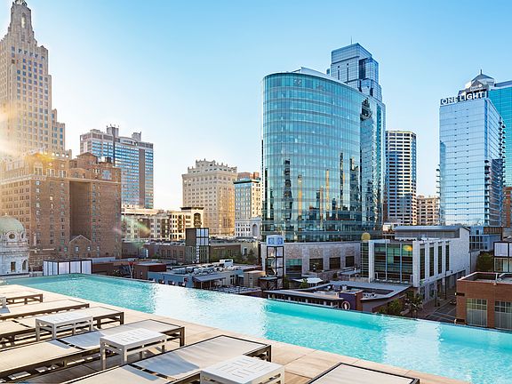 The Infinity Edge Rooftop Pool at Two Light Luxury Apartments