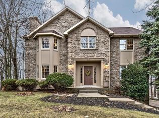 921 Harvest Ridge Dr, Wexford, PA