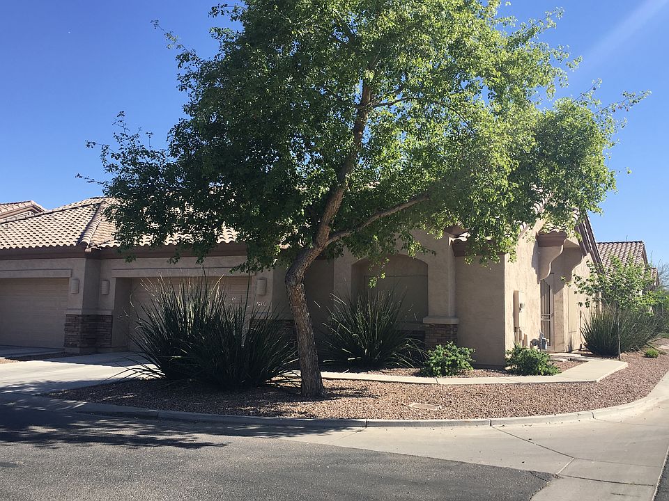 1st image of 1527 E Earl Dr