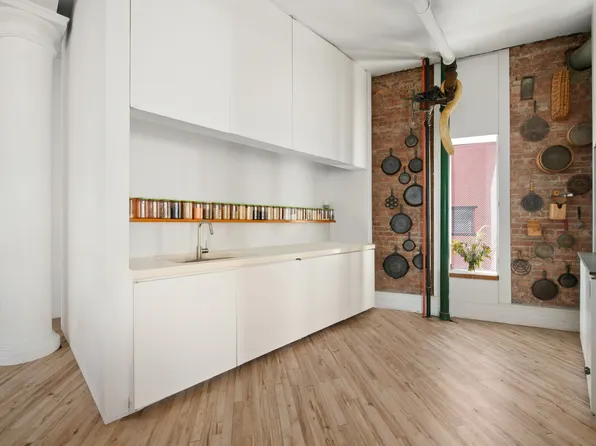 840 Broadway image 8 of 9