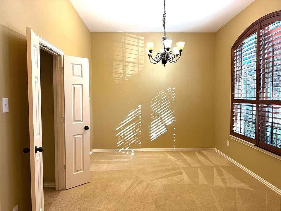 1st image of 6408 Canyon Crest Dr