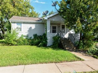 127 Tyler St, Neenah, WI 54956