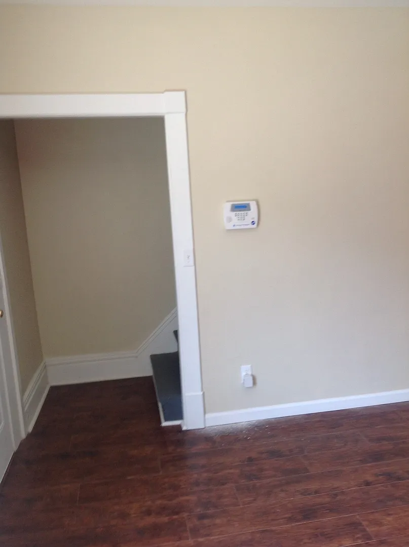 3 Bedroom/3 Bath Single Family Home - Available 10/01/26 — Photo 4