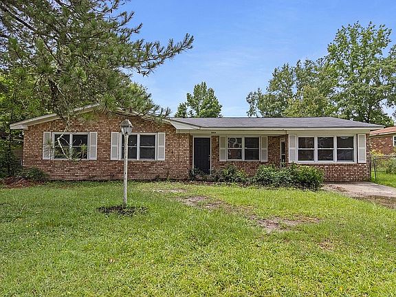 2nd image of 3004 Griffis Ct
