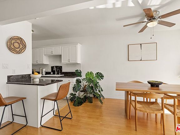 5th image of 2621 Centinela Ave APT 18