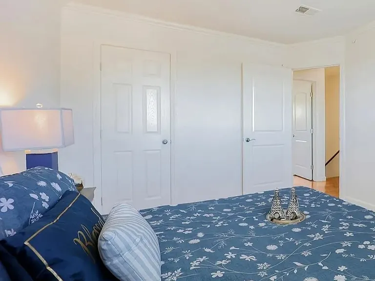 407 Craven Ct — Photo 10
