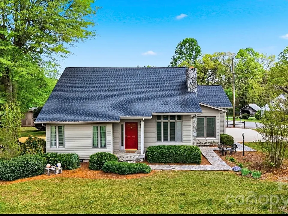 160 Reese Loop