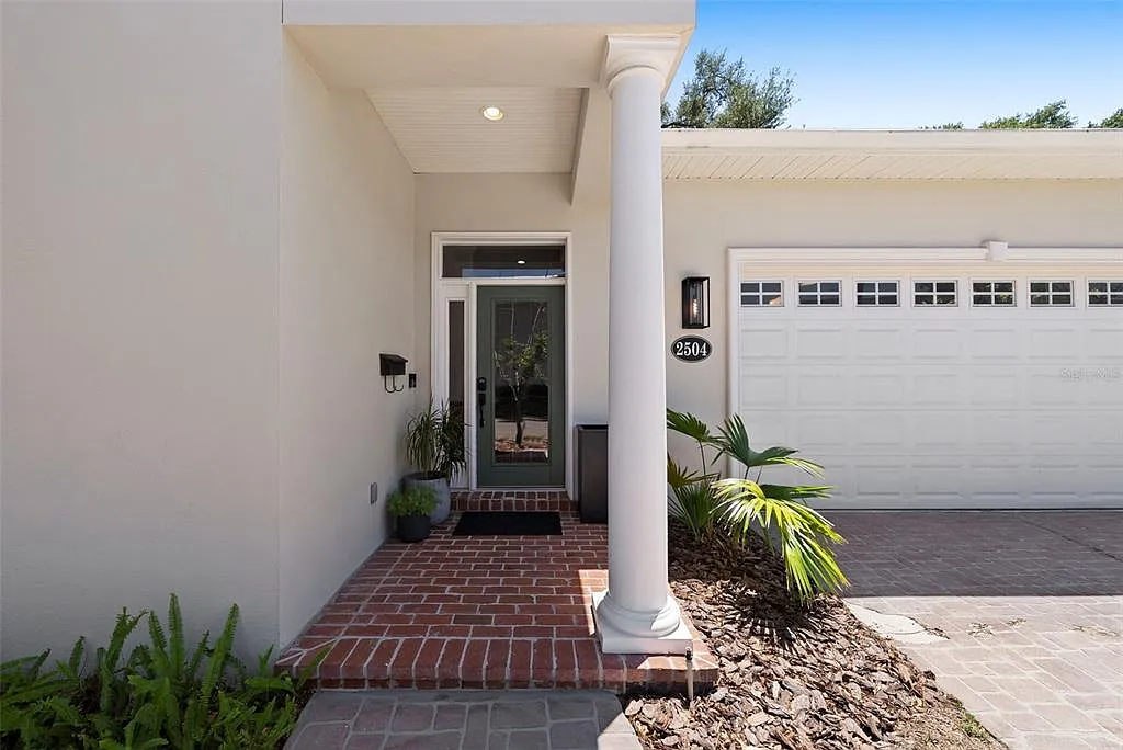3 bed, 2.5 bath, 3362 sqft, $7,500 — Photo 1