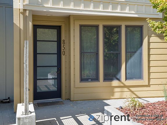 3rd image of 850 Altaire Walk