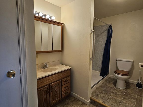 4th image of 2227 Washington St #B