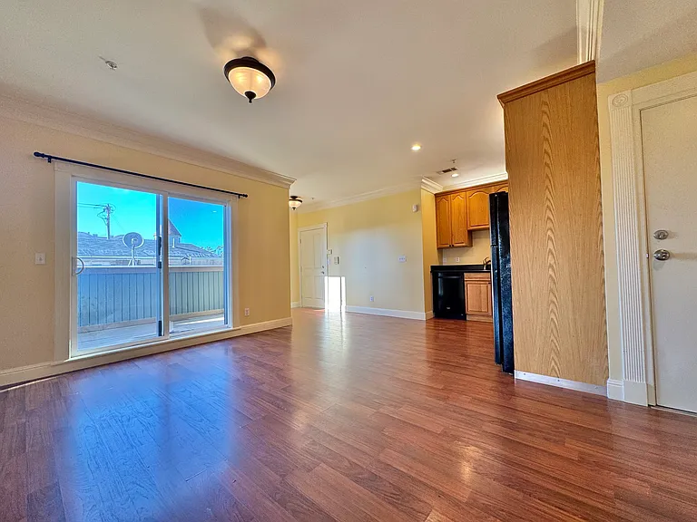 2415 San Pablo Ave #4 — Photo 6