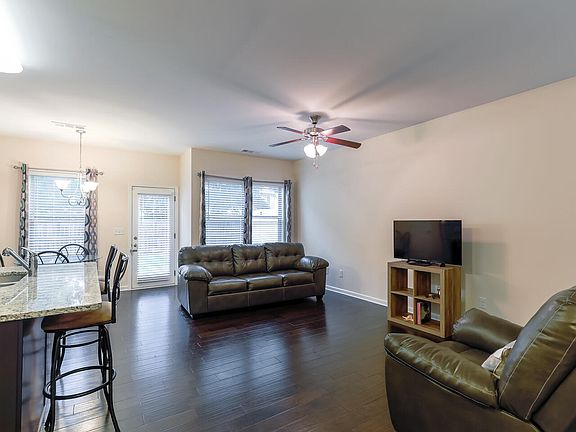 5th image of 3225 Garden Glade Ln
