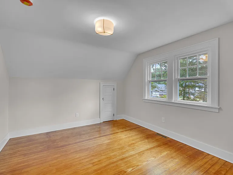 850 Campbell Blvd — Photo 41