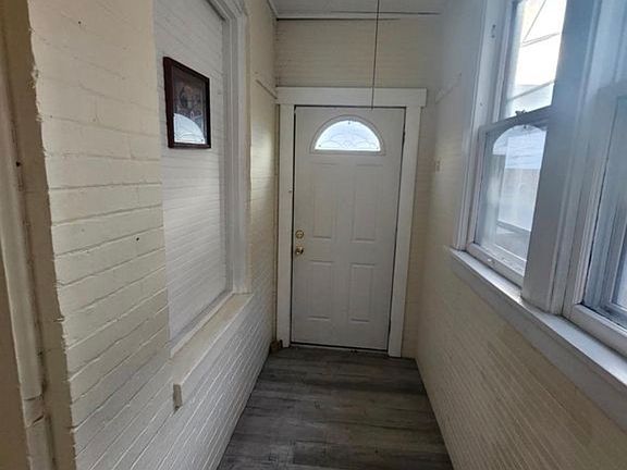 5th image of 105 Park St #105