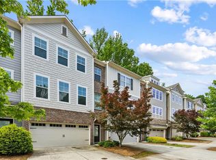 2817 White Oak Ln, Decatur, GA 30032