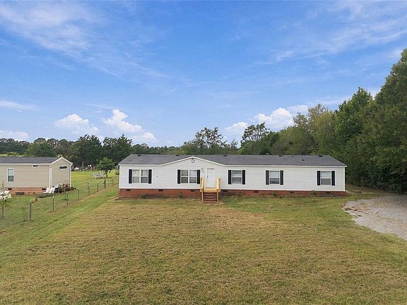 4th image of 100 Capeview Ln