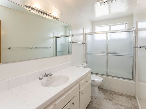 5th image of 2508 3rd St #2