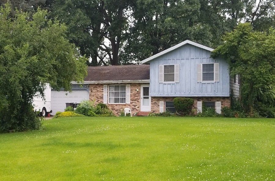 1st image of 56033 Wynnewood Dr