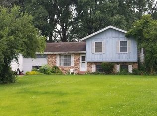 56033 Wynnewood Dr, Osceola, IN 46561