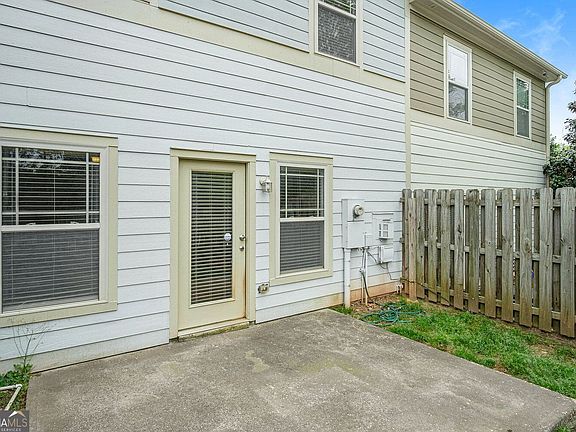5th image of 1069 N Village Dr