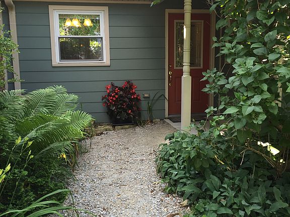 5th image of 521 Dayton St