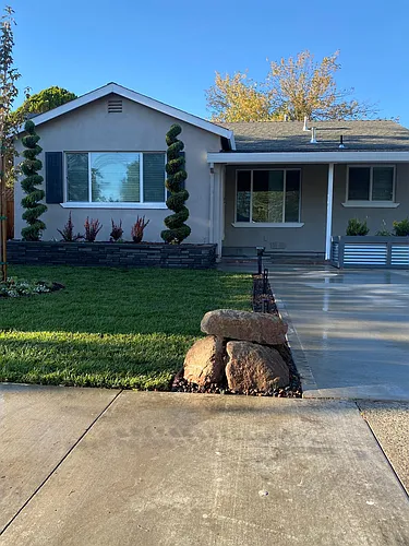 2137 16th Ave Photo 1