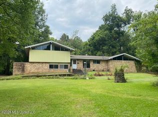 812 Strayhorn St, Senatobia, MS 38668
