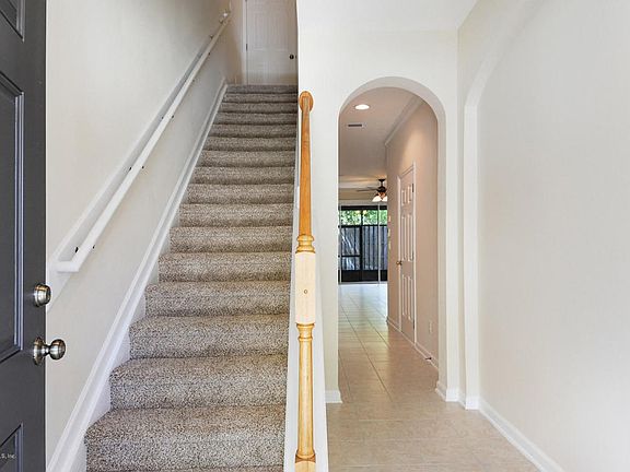 Stairwell Family Room Sightline