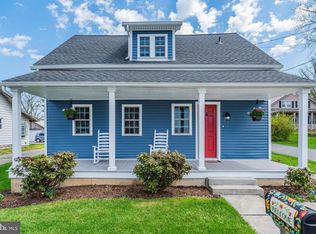 23 Hellers Church Rd, Leola, PA 17540